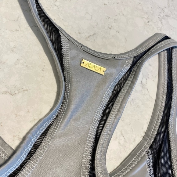 Alala Seamless Tanks (Set of 2) - Picture 6 of 8